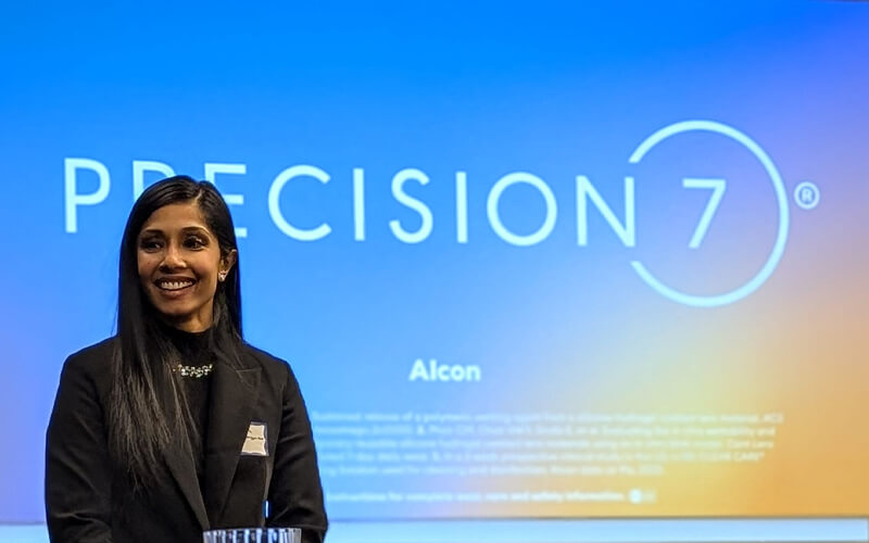 Alcon PRECISION7 weekly contact lenses fitted at HARINA Optométristes in Mont-Royal