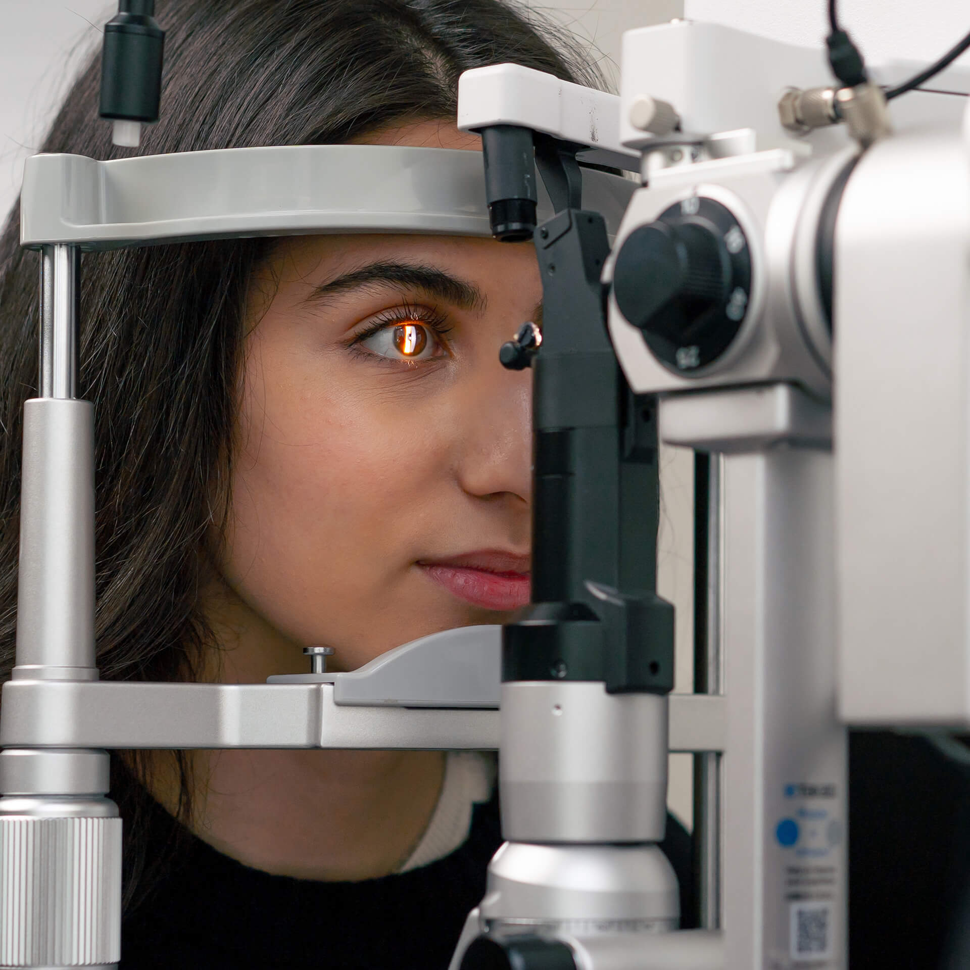 Advanced diagnostic imaging for dry eye at HARINA Optométristes in Mont-Royal