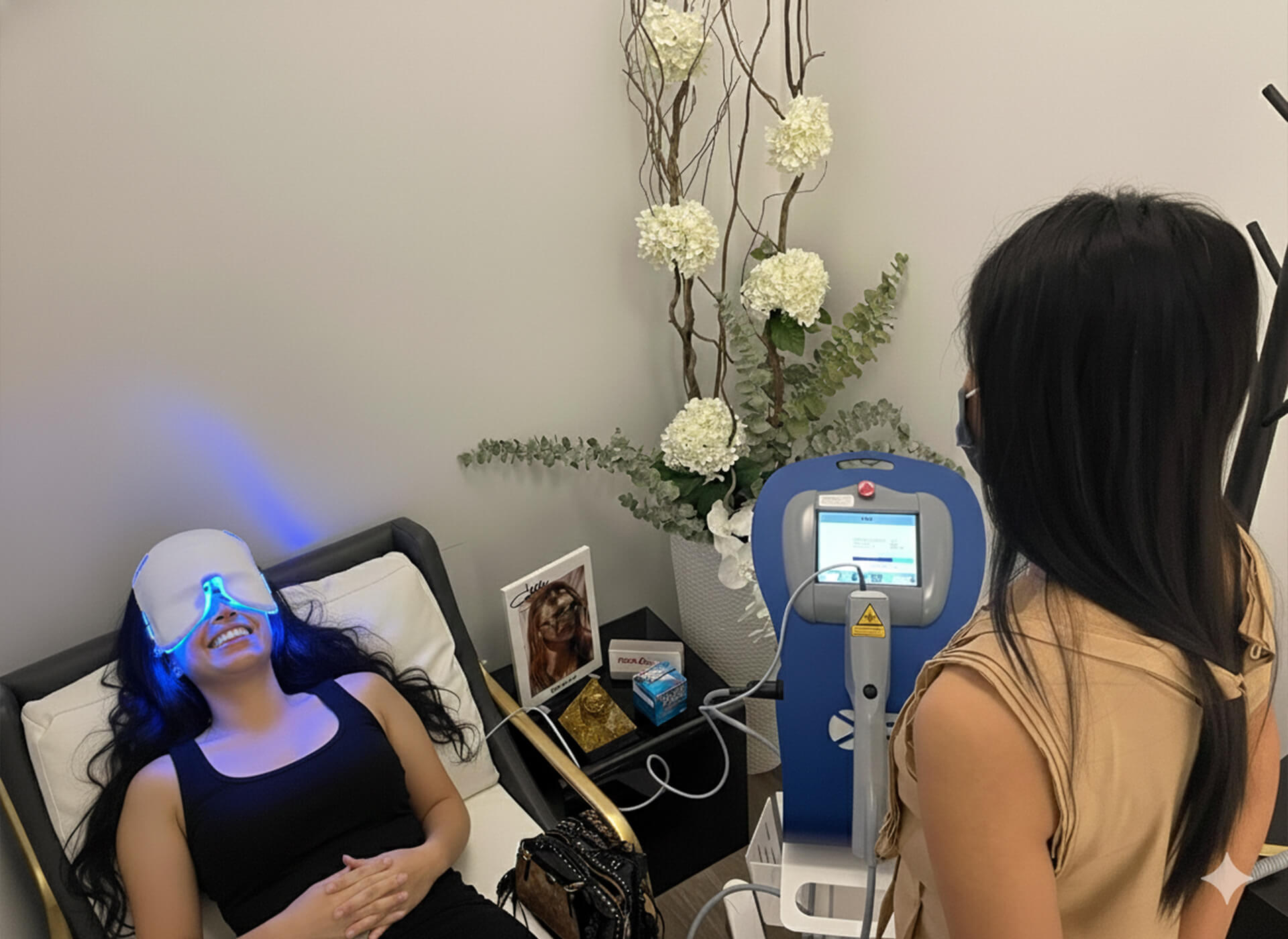 Light-based therapy for dry eye and meibomian gland dysfunction